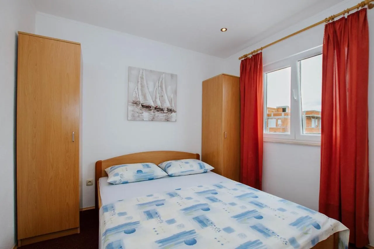 Gasthuis Apartmani Vrlika Trogir