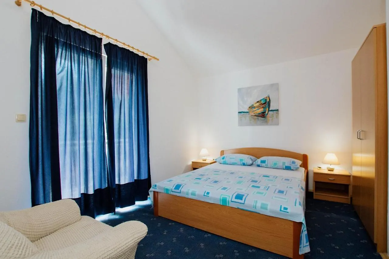 ** Gasthuis Apartmani Vrlika Trogir Kroatië