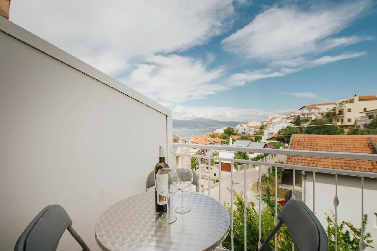 ** Gasthuis Apartmani Vrlika Trogir Kroatië