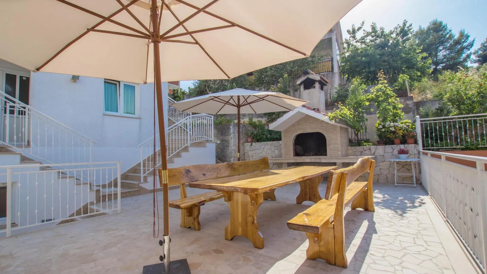 ** Gasthuis Apartmani Vrlika Trogir Kroatië